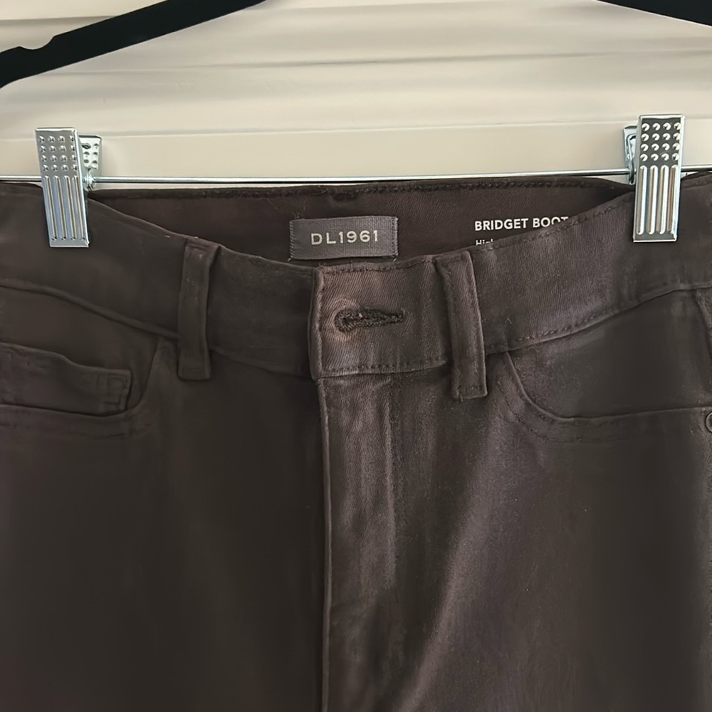 DL 1961 size 26 Bridget boot wax chocolate brown jeans 
Brand new